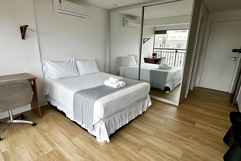 Home Office Perfeito: Studio no Coração de Moema