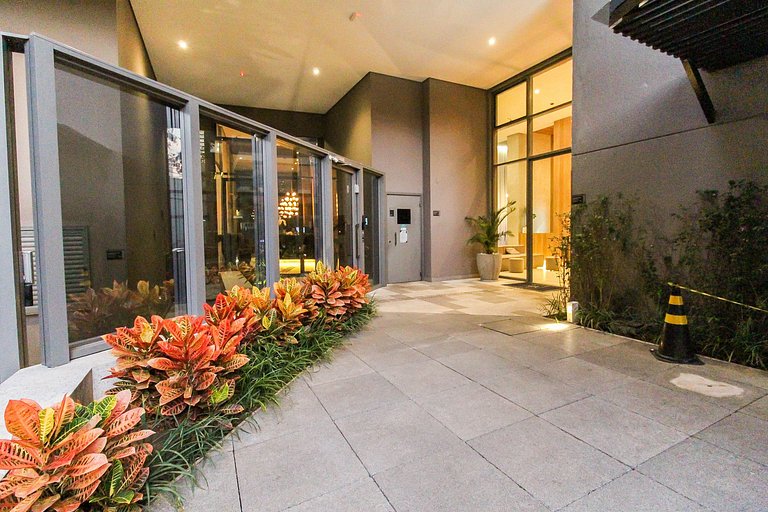 Studio Comfort next to Metro Moema