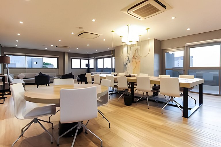 Studio Estilo: Espaçoso e completo em Moema