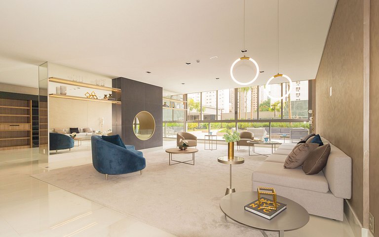 Studio Completo: Cama queen e espaço de trabalho