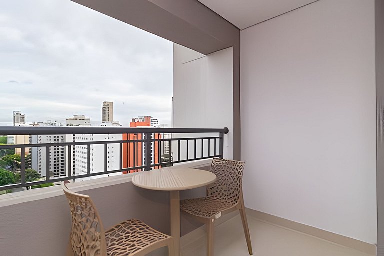 Studio no Coração de Moema com Varanda