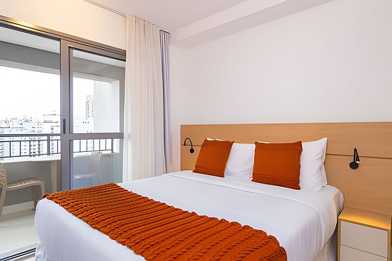 Studio no Coração de Moema com Varanda