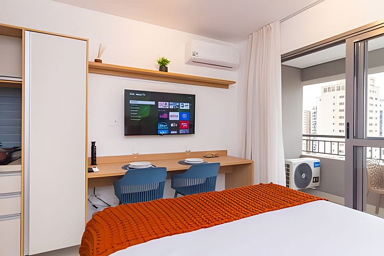 Studio no Coração de Moema com Varanda