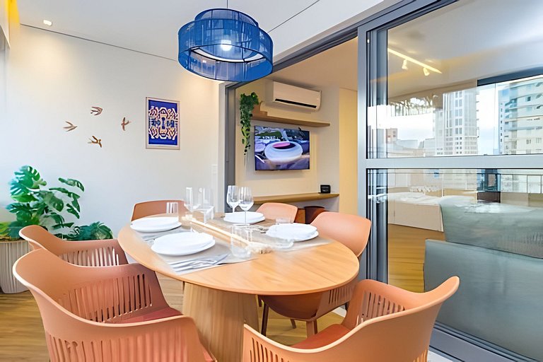 Apê de 2 Dormitórios no Melhor Prédio de Moema