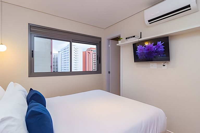 Apê de 2 Dormitórios no Melhor Prédio de Moema