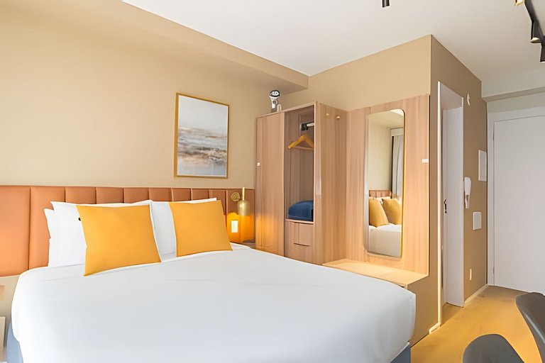 Studio Superior com Cama Queen em Moema