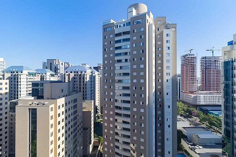 Charme em Moema: Studio Incrível ao lado do Metrô