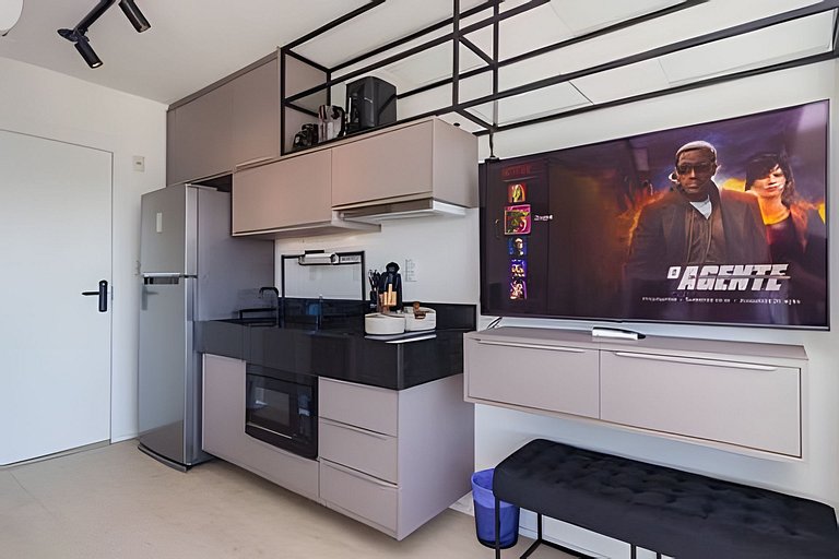 Home Office Perfeito: Studio no Coração de Moema