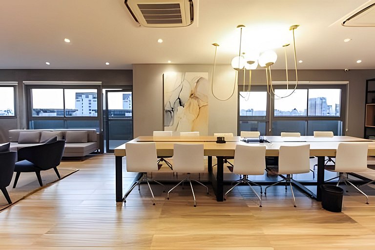 Home Office Perfeito: Studio no Coração de Moema