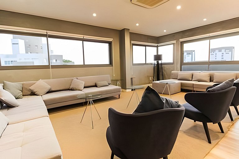 Home Office Perfeito: Studio no Coração de Moema