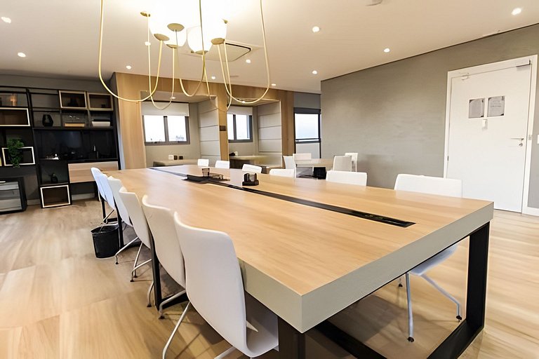 Home Office Perfeito: Studio no Coração de Moema